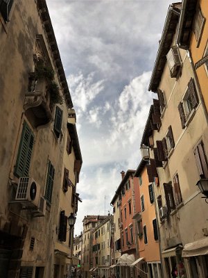 38.Ulička v centru Rovinj